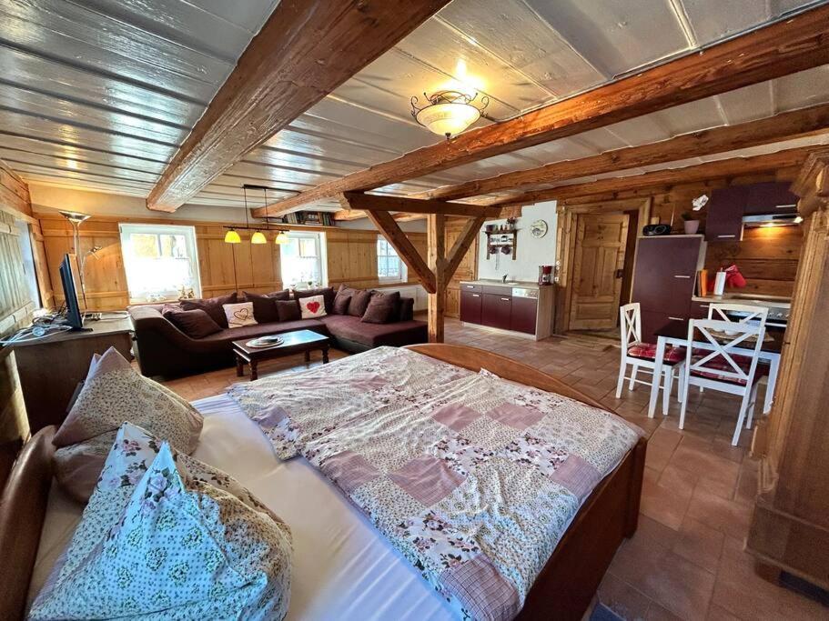 Rustikales Studio-Apartment Blockstube Im Haus Selma Großschönau Kültér fotó
