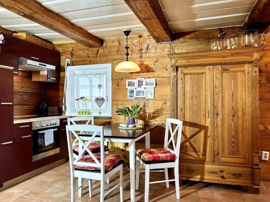 Rustikales Studio-Apartment Blockstube Im Haus Selma Großschönau Kültér fotó